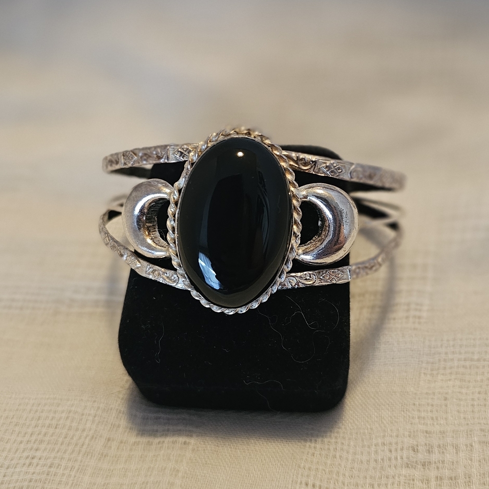 Sterling Silver Black Onyx Cuff Bracelet - Classic Women's Jewelry